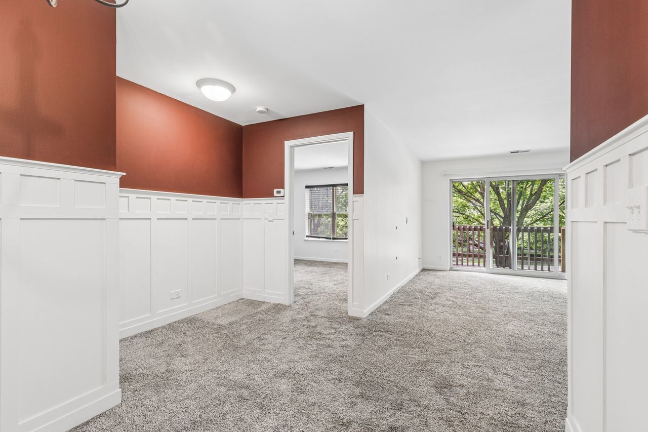 104 Glengarry Drive #206, Bloomingdale, IL 60108