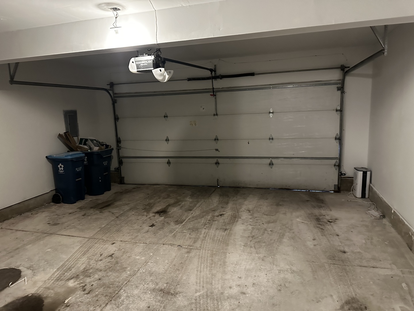 1121 Symphony Drive, Aurora, IL 60504