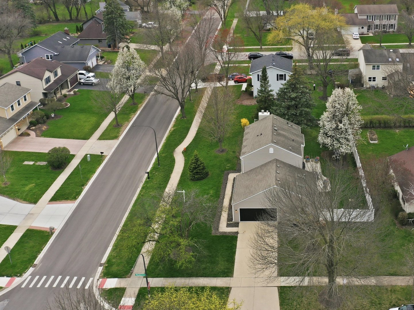 1335 Leverenz Road, Naperville, IL 60564