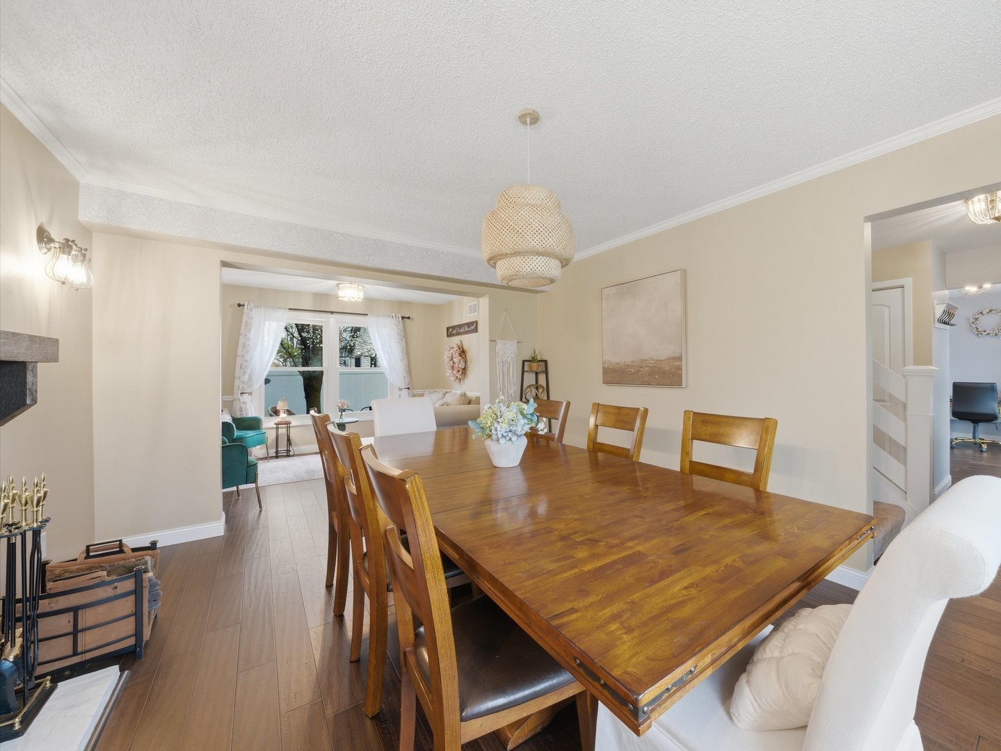 1335 Leverenz Road, Naperville, IL 60564