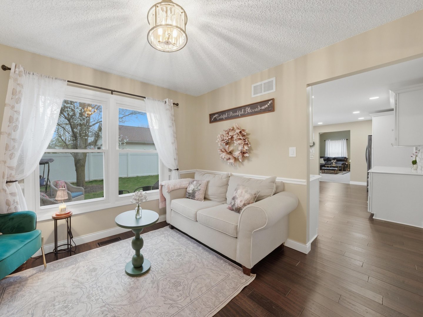 1335 Leverenz Road, Naperville, IL 60564