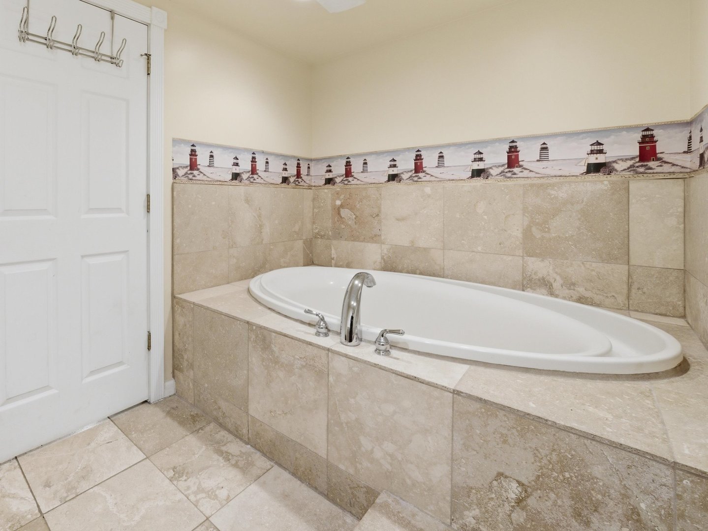 1335 Leverenz Road, Naperville, IL 60564