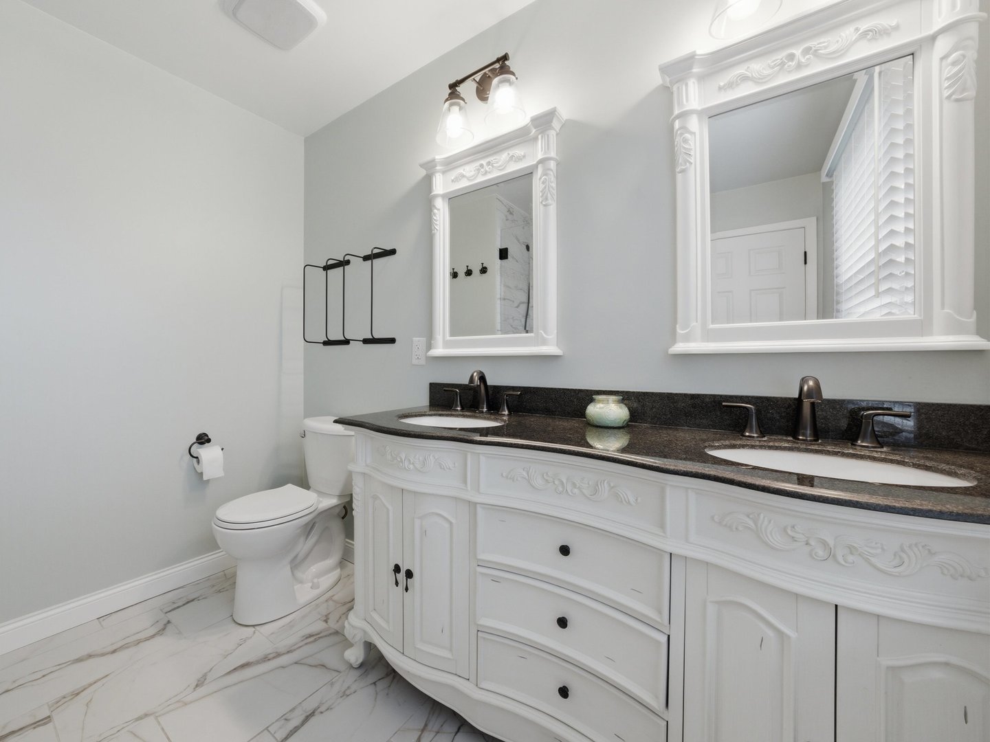 1335 Leverenz Road, Naperville, IL 60564