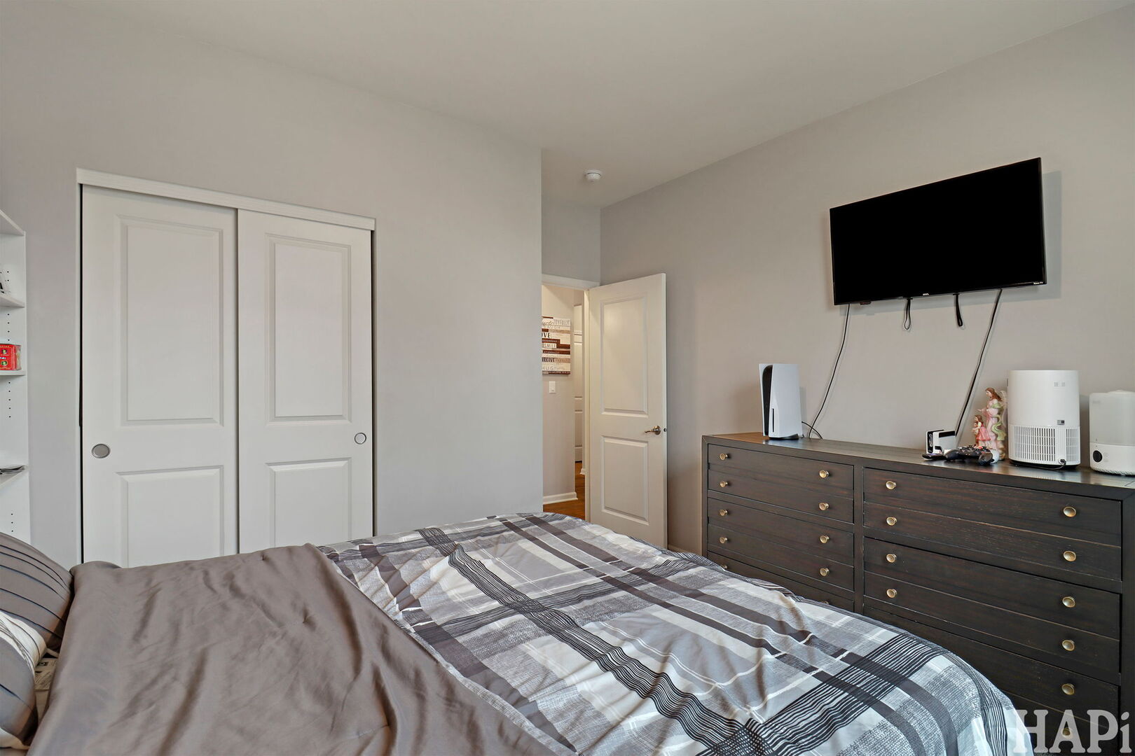 1200 Redtail Circle, Woodstock, IL 60098