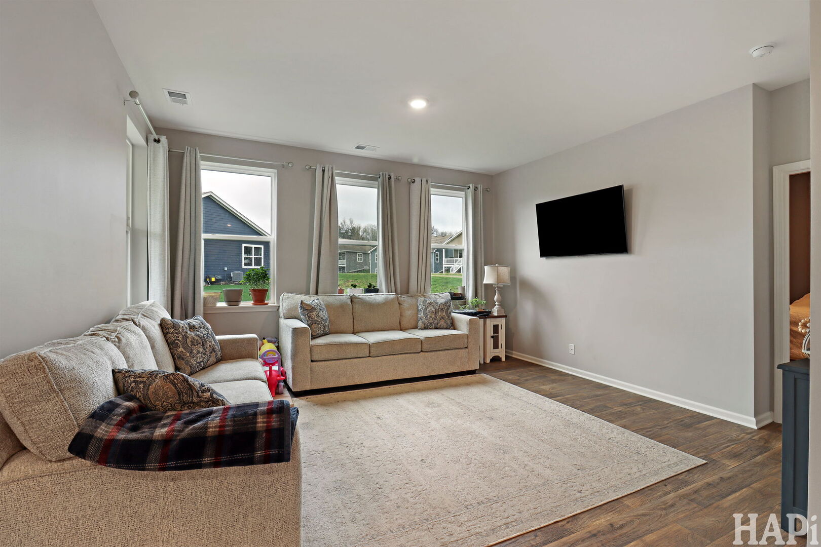 1200 Redtail Circle, Woodstock, IL 60098