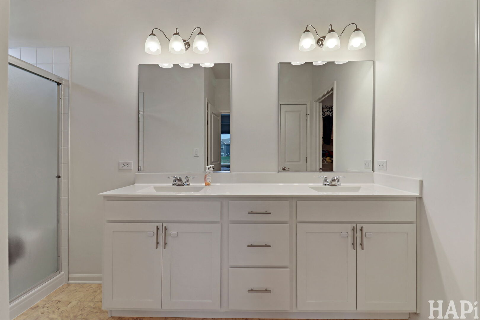 1200 Redtail Circle, Woodstock, IL 60098