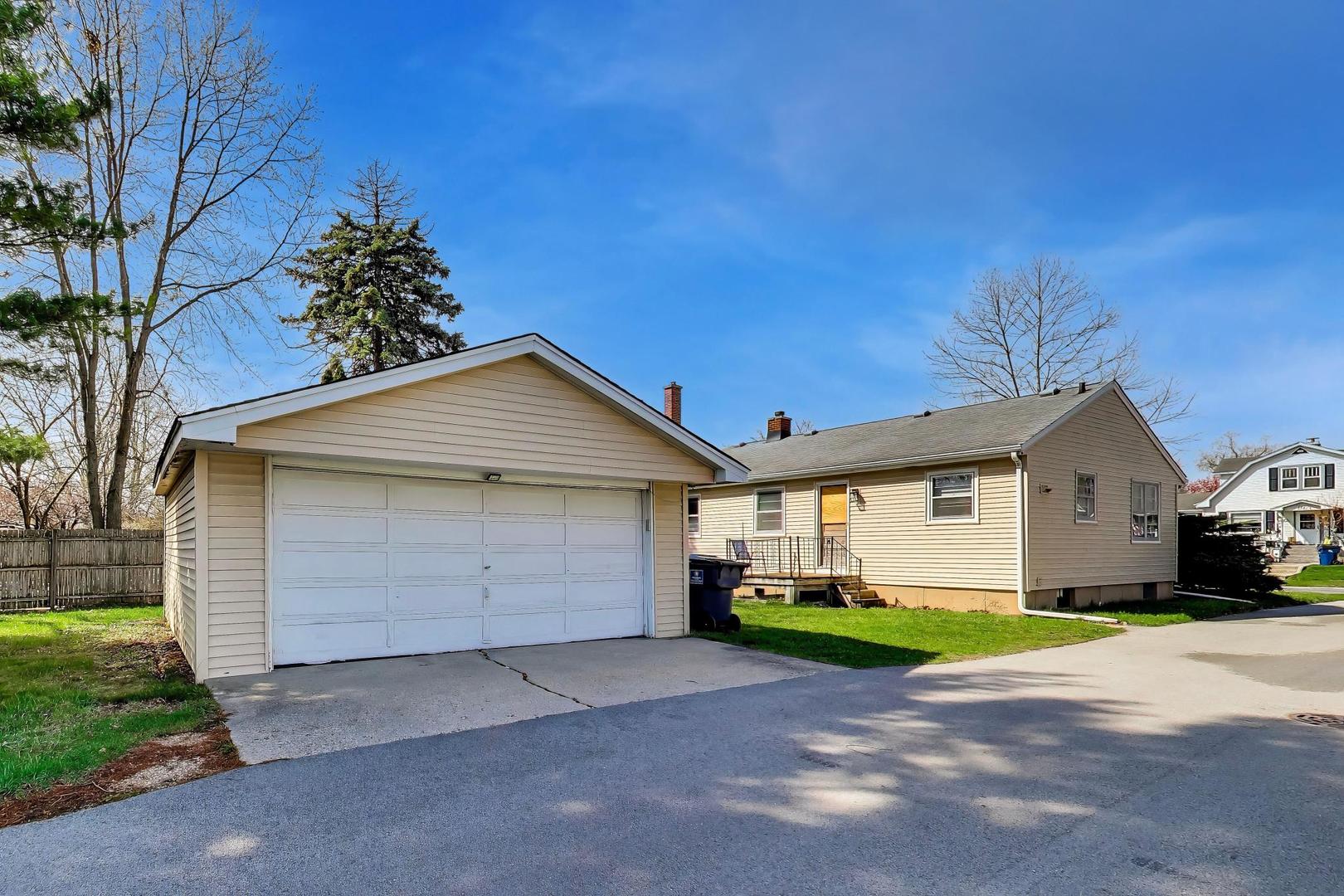 243 S Center Street, Bensenville, IL 60106