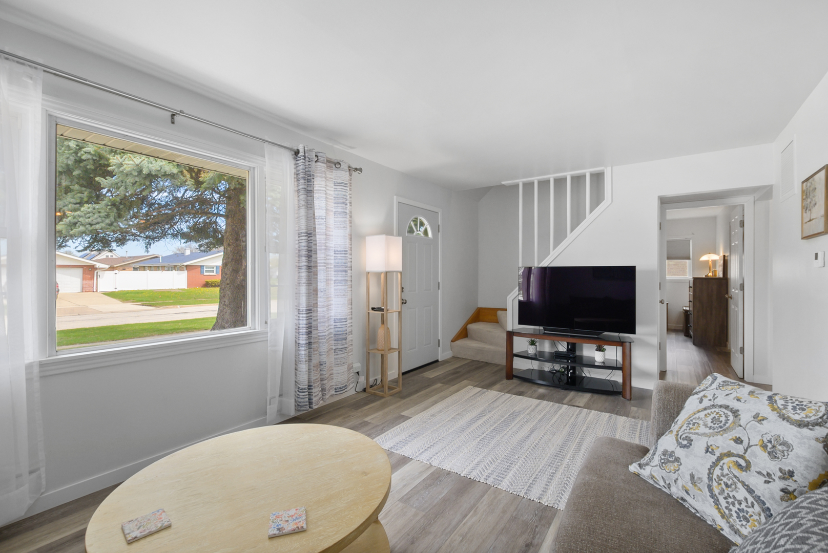 6937 Stanford Drive, Bridgeview, IL 60455