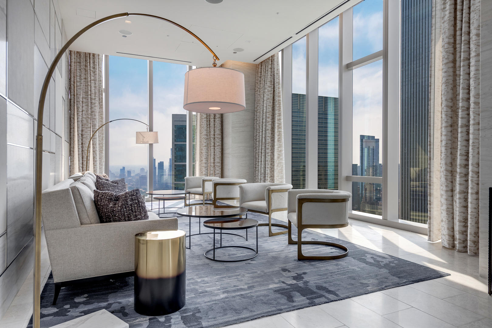 363 E Wacker Drive #6905, Chicago, IL 60601