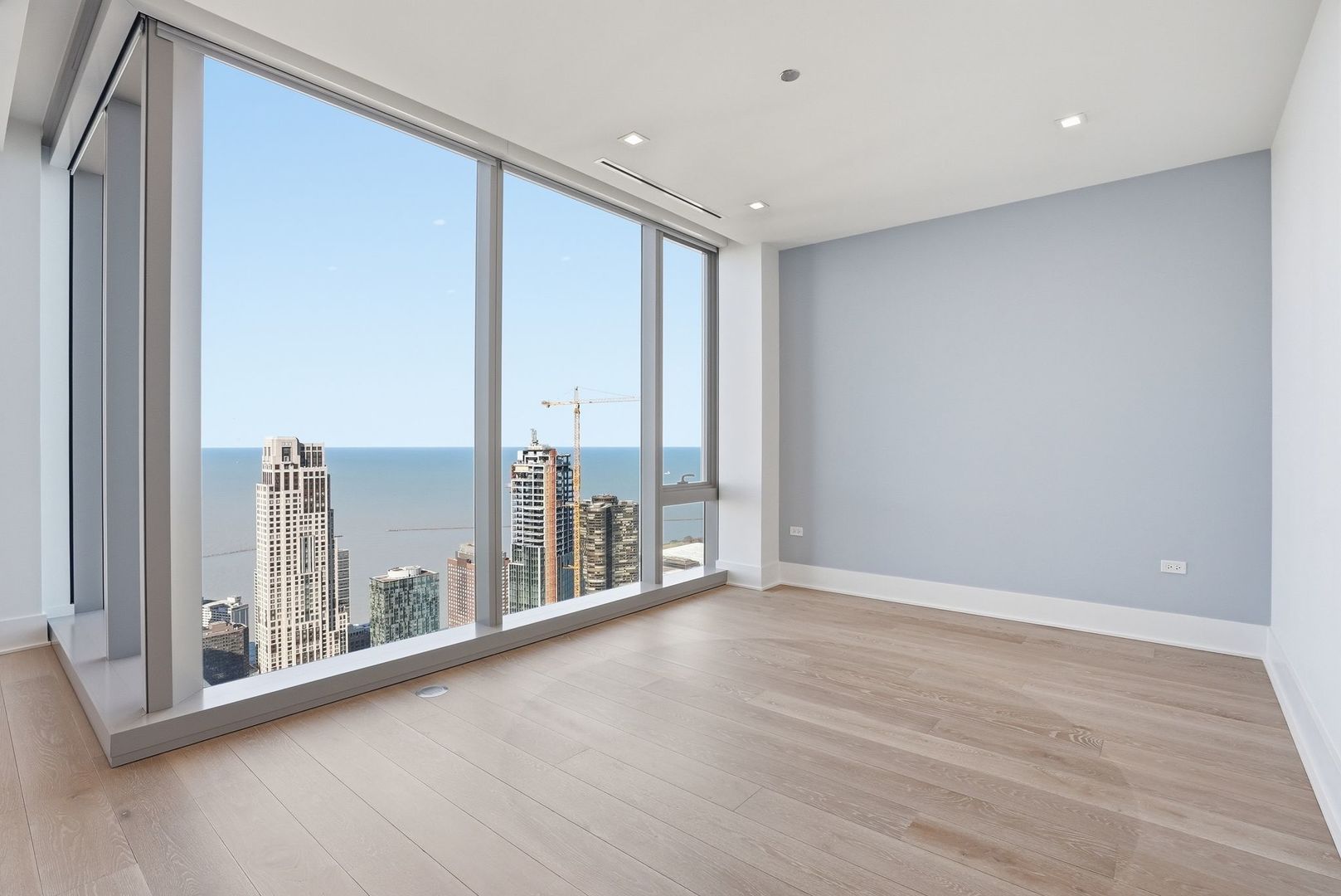 363 E Wacker Drive #6905, Chicago, IL 60601