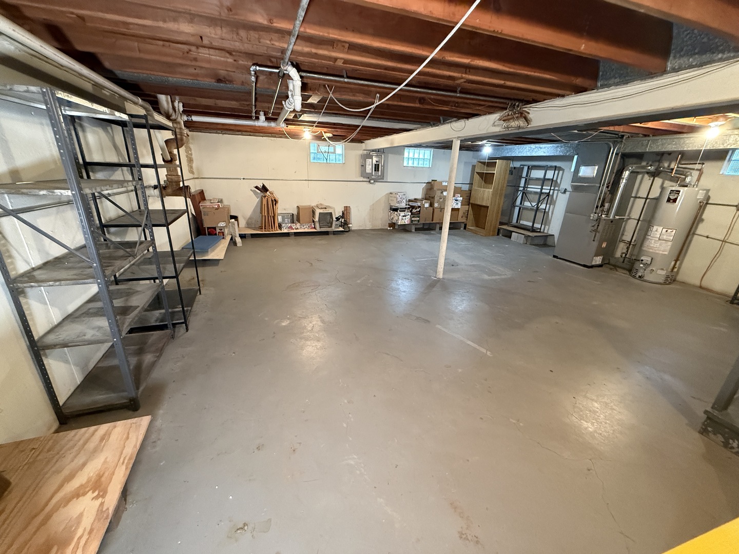 210 Hill Avenue, Glen Ellyn, IL 60137