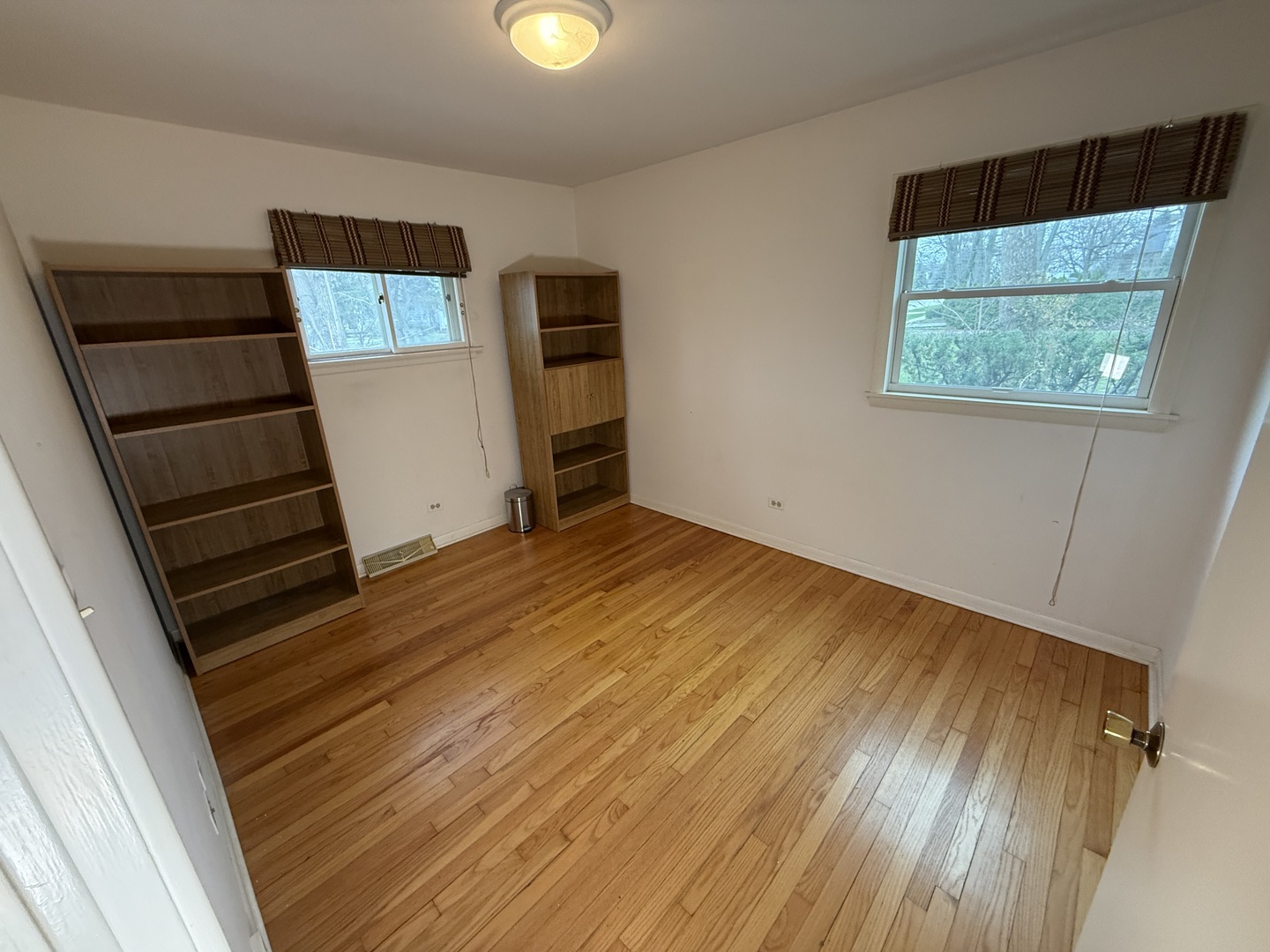 210 Hill Avenue, Glen Ellyn, IL 60137