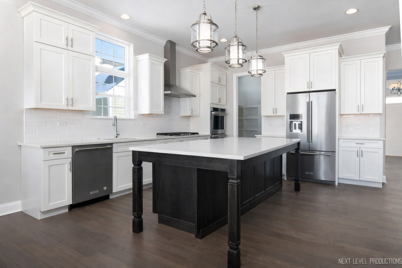 1030 Hilldale Drive, St. Charles, IL 60175