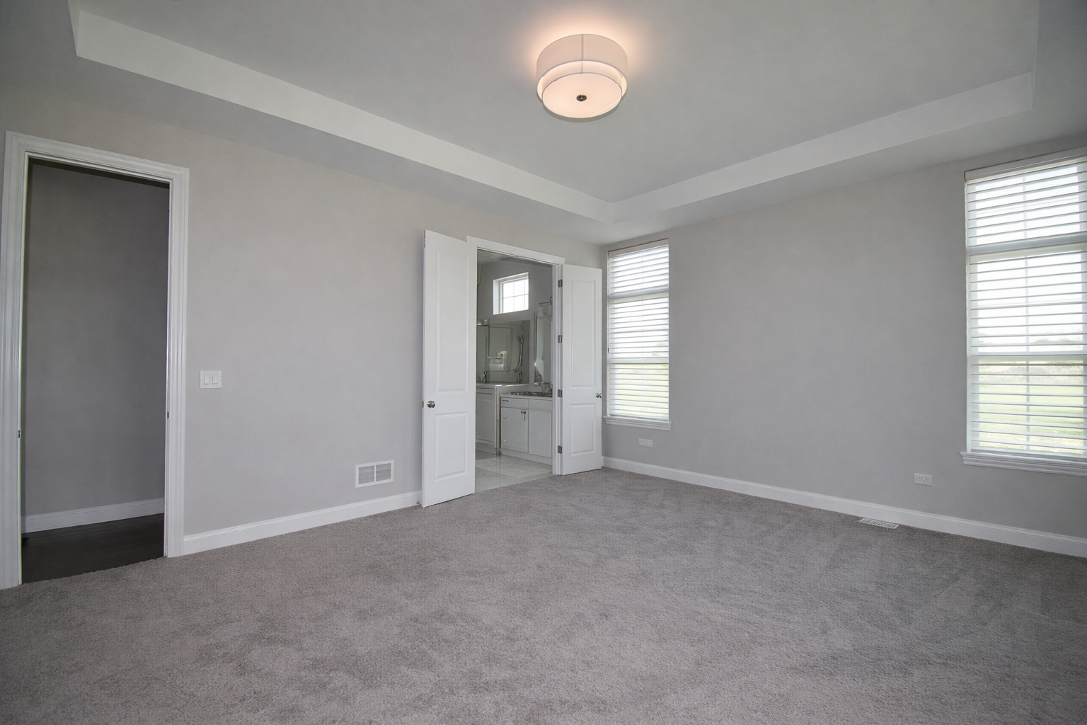 1030 Hilldale Drive, St. Charles, IL 60175