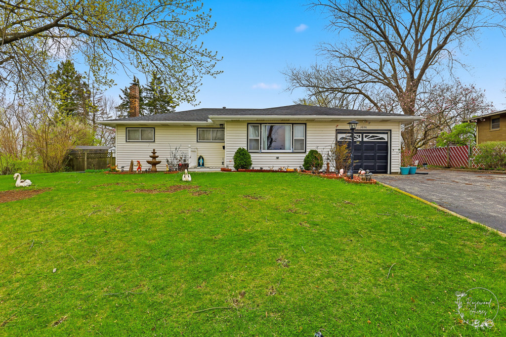 3858 E Lakeview Drive, Kankakee, IL 60901