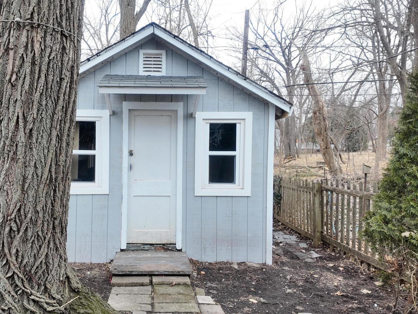 117 Woodland Drive, Round Lake Beach, IL 60073