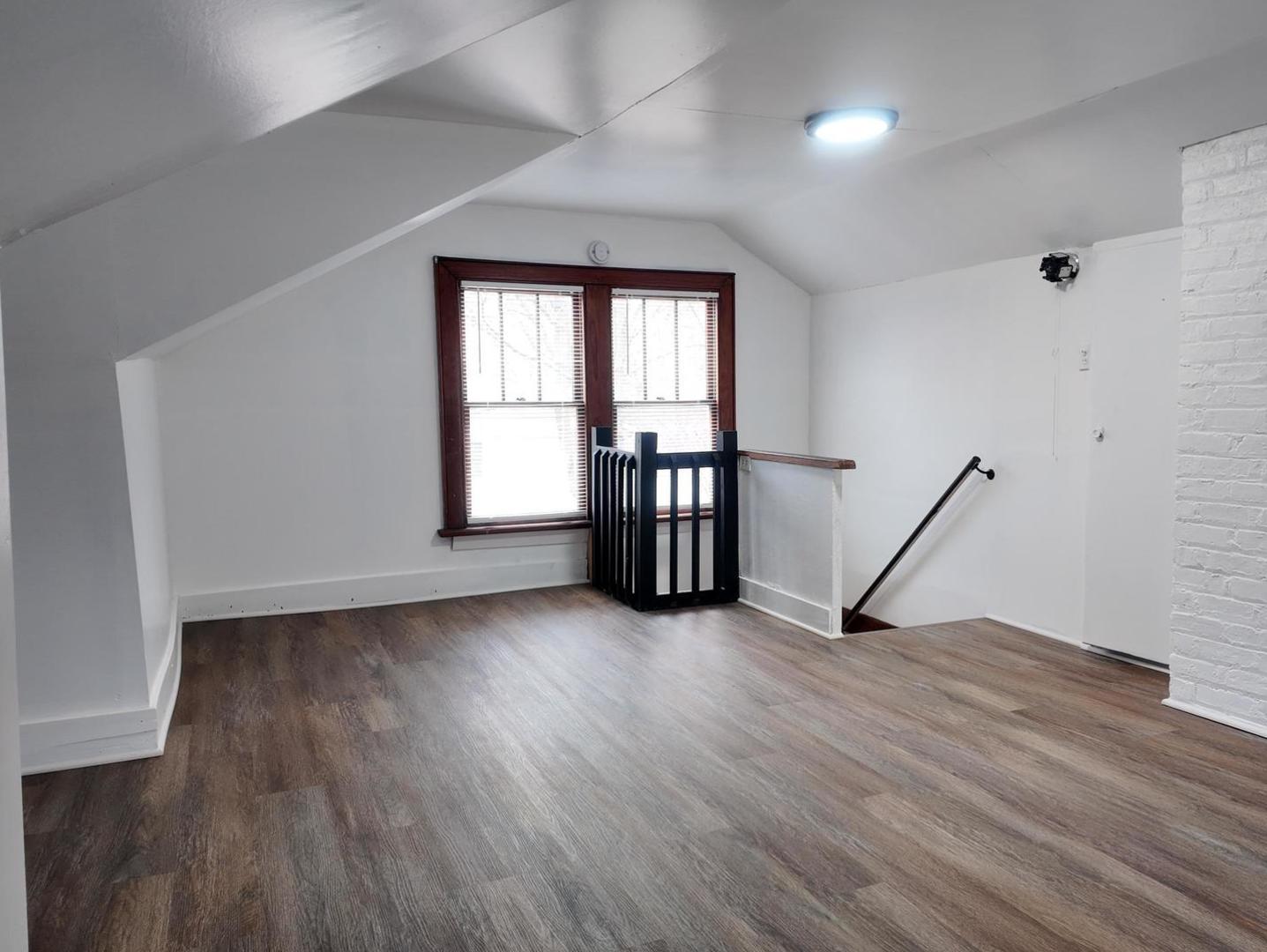 117 Woodland Drive, Round Lake Beach, IL 60073