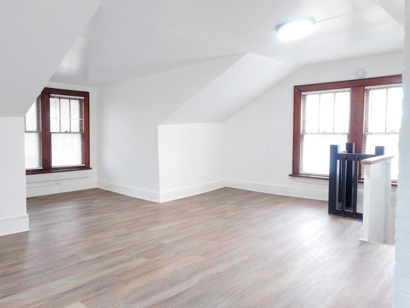 117 Woodland Drive, Round Lake Beach, IL 60073