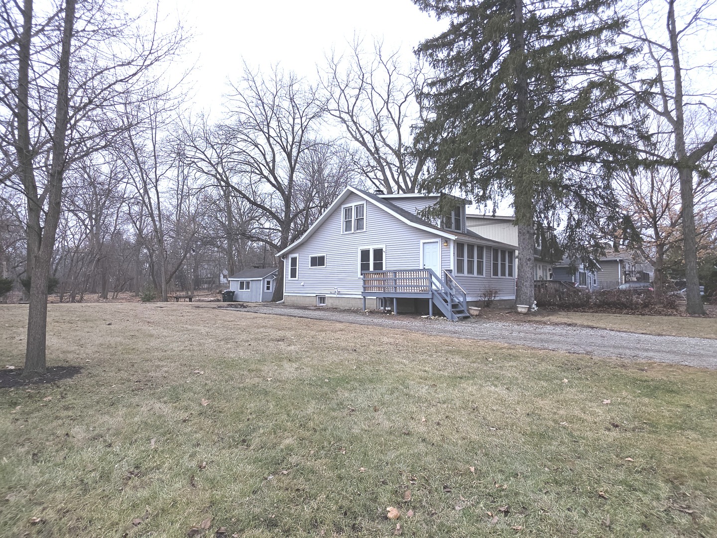 117 Woodland Drive, Round Lake Beach, IL 60073