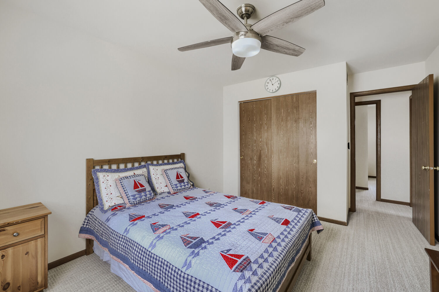 305 N Fiore Parkway, Vernon Hills, IL 60061