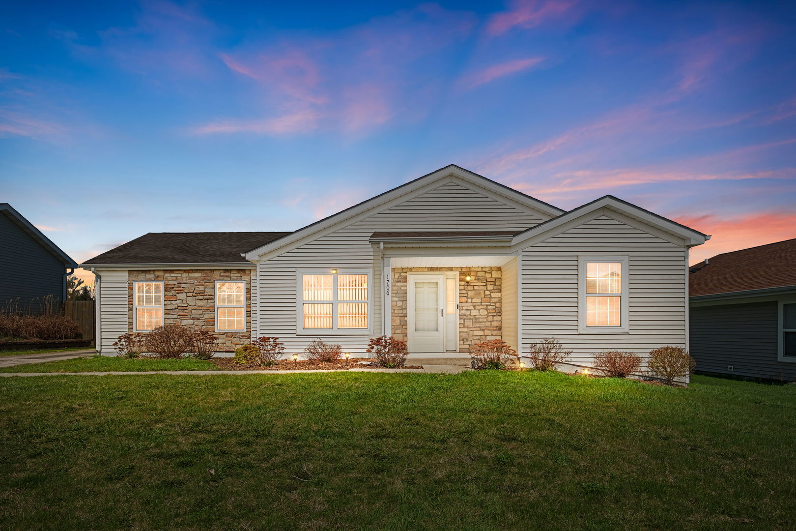 1706 Kennedy Drive, North Chicago, IL 60064