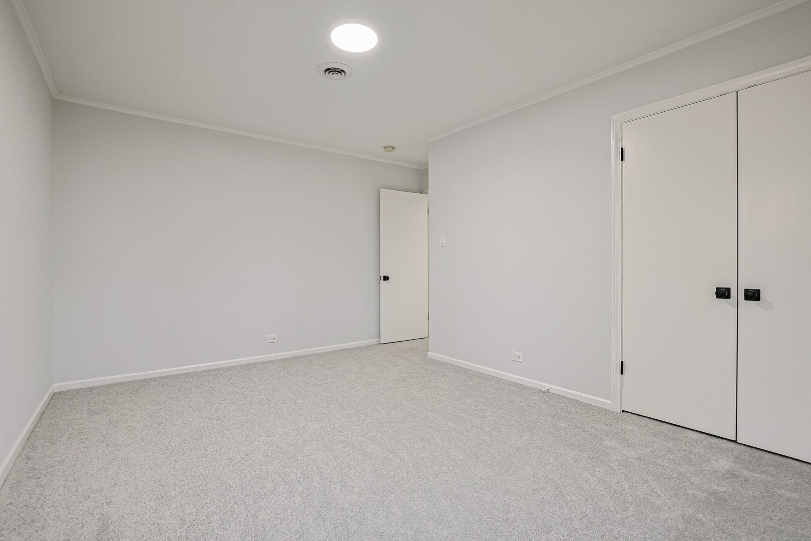 2524 Locust Road, Homewood, IL 60430