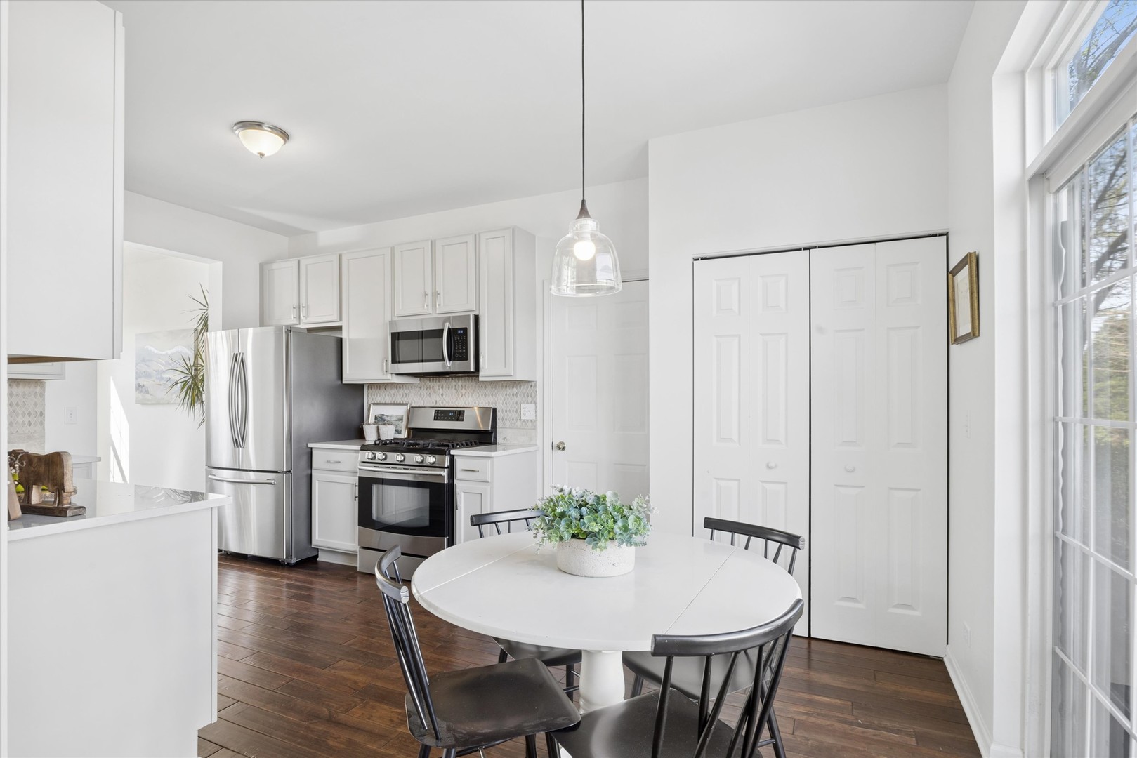 10468 LANSDALE Street, Huntley, IL 60142