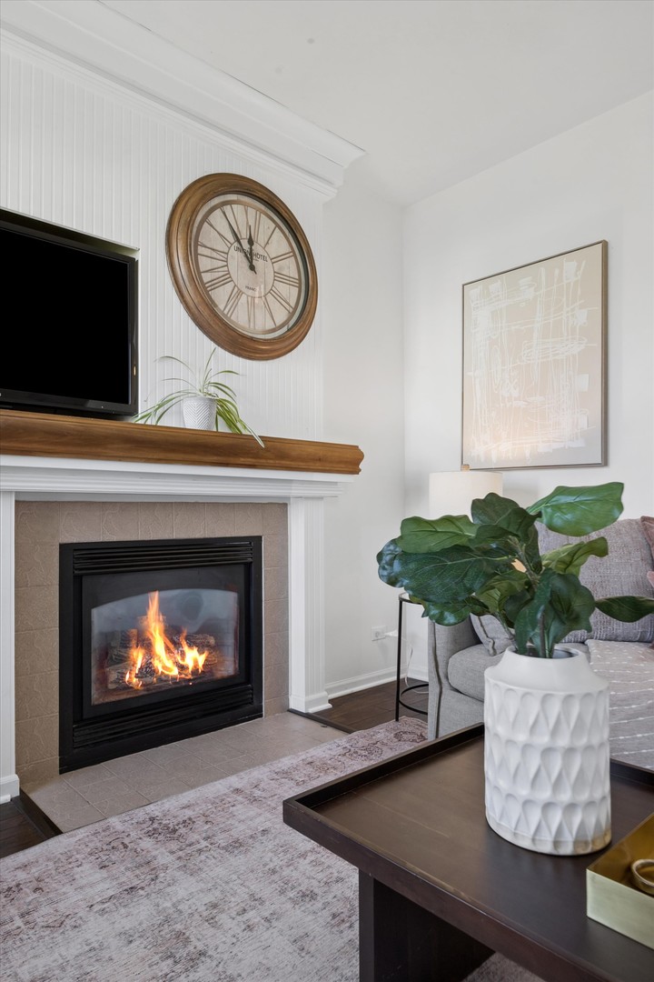 10468 LANSDALE Street, Huntley, IL 60142