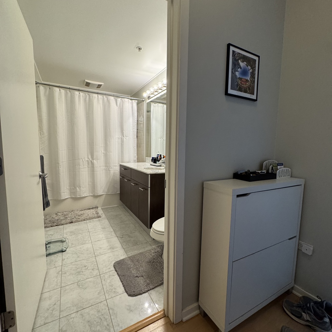 659 W RANDOLPH Street #612, Chicago, IL 60661