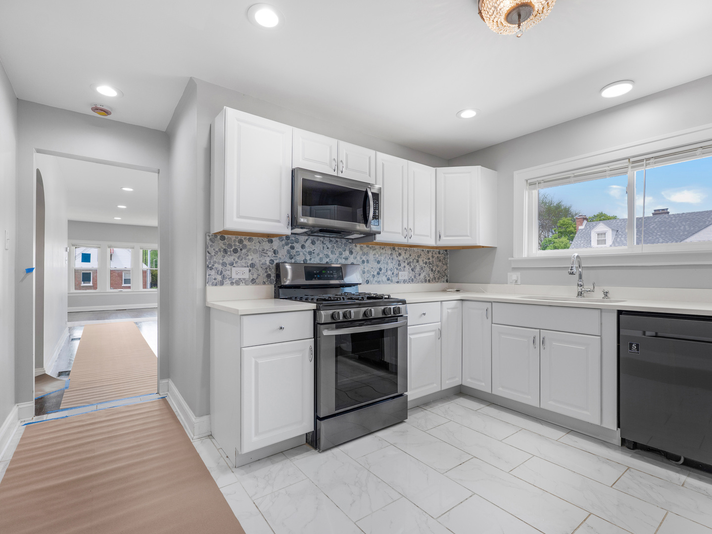 319 Bellwood Avenue, Bellwood, IL 60104