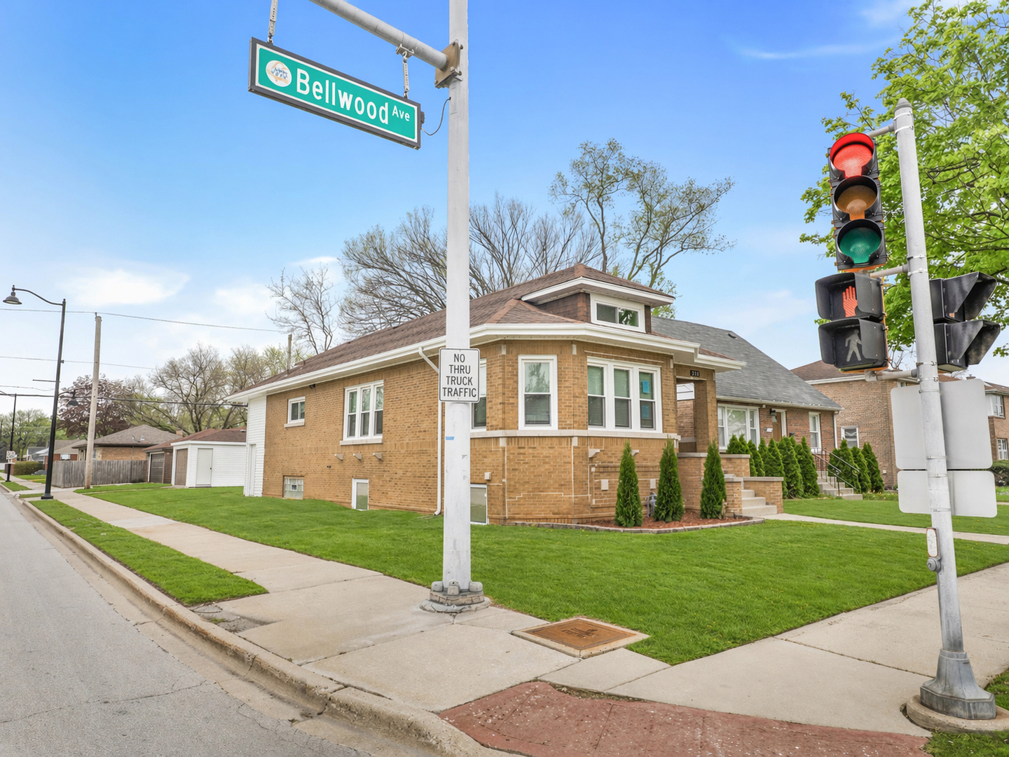 319 Bellwood Avenue, Bellwood, IL 60104