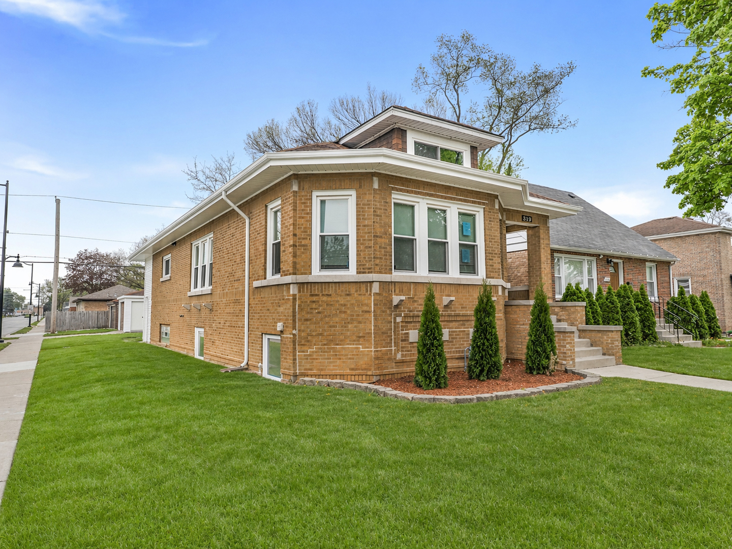 319 Bellwood Avenue, Bellwood, IL 60104