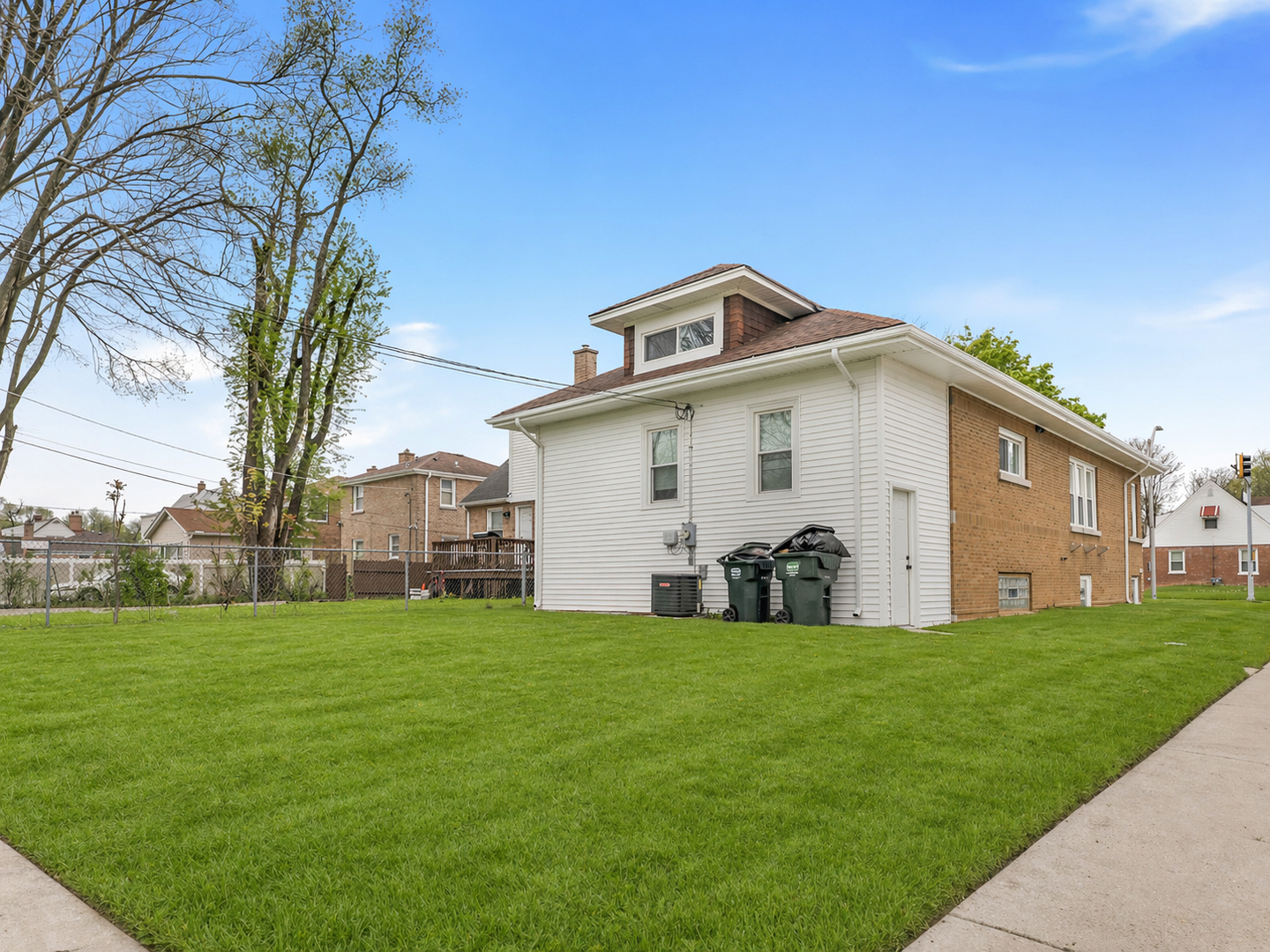 319 Bellwood Avenue, Bellwood, IL 60104