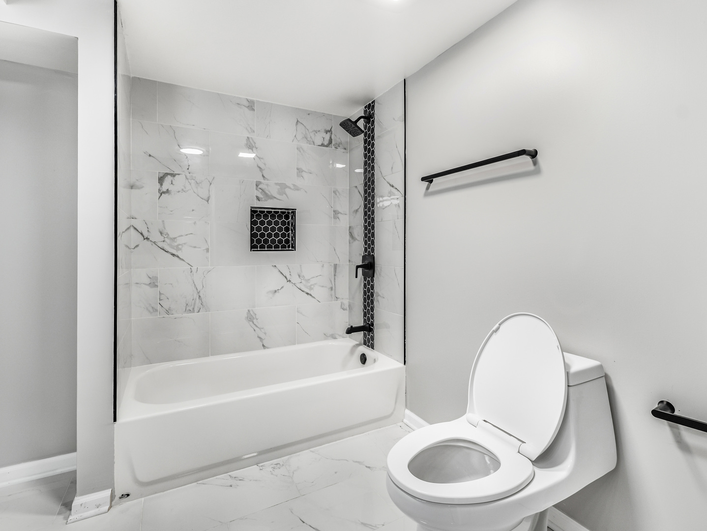 319 Bellwood Avenue, Bellwood, IL 60104