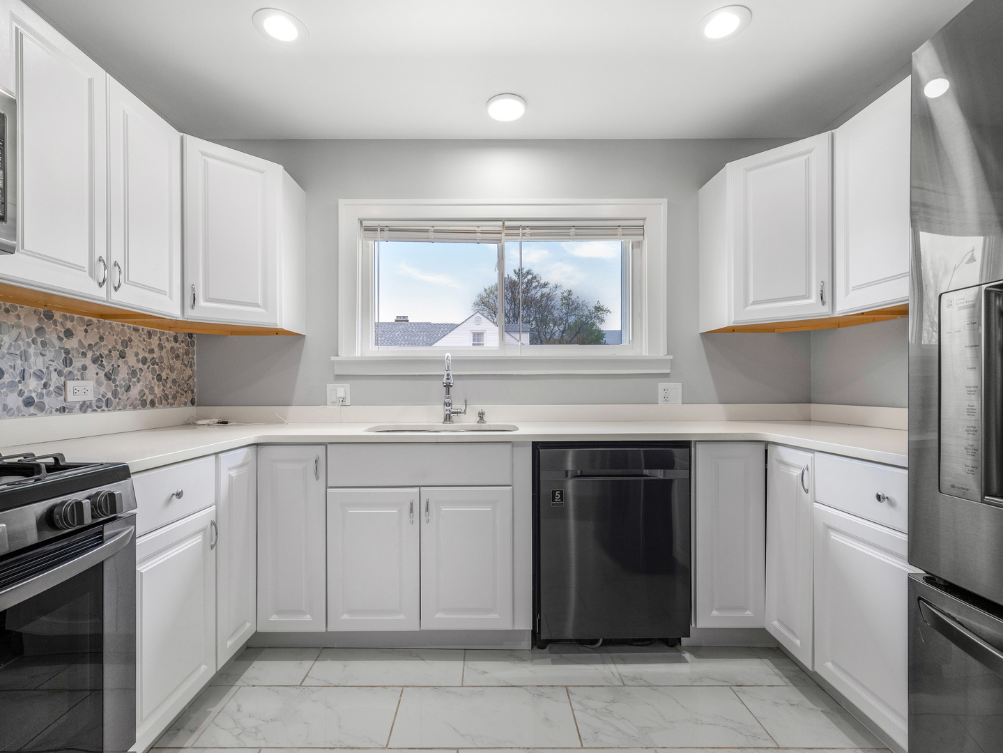 319 Bellwood Avenue, Bellwood, IL 60104