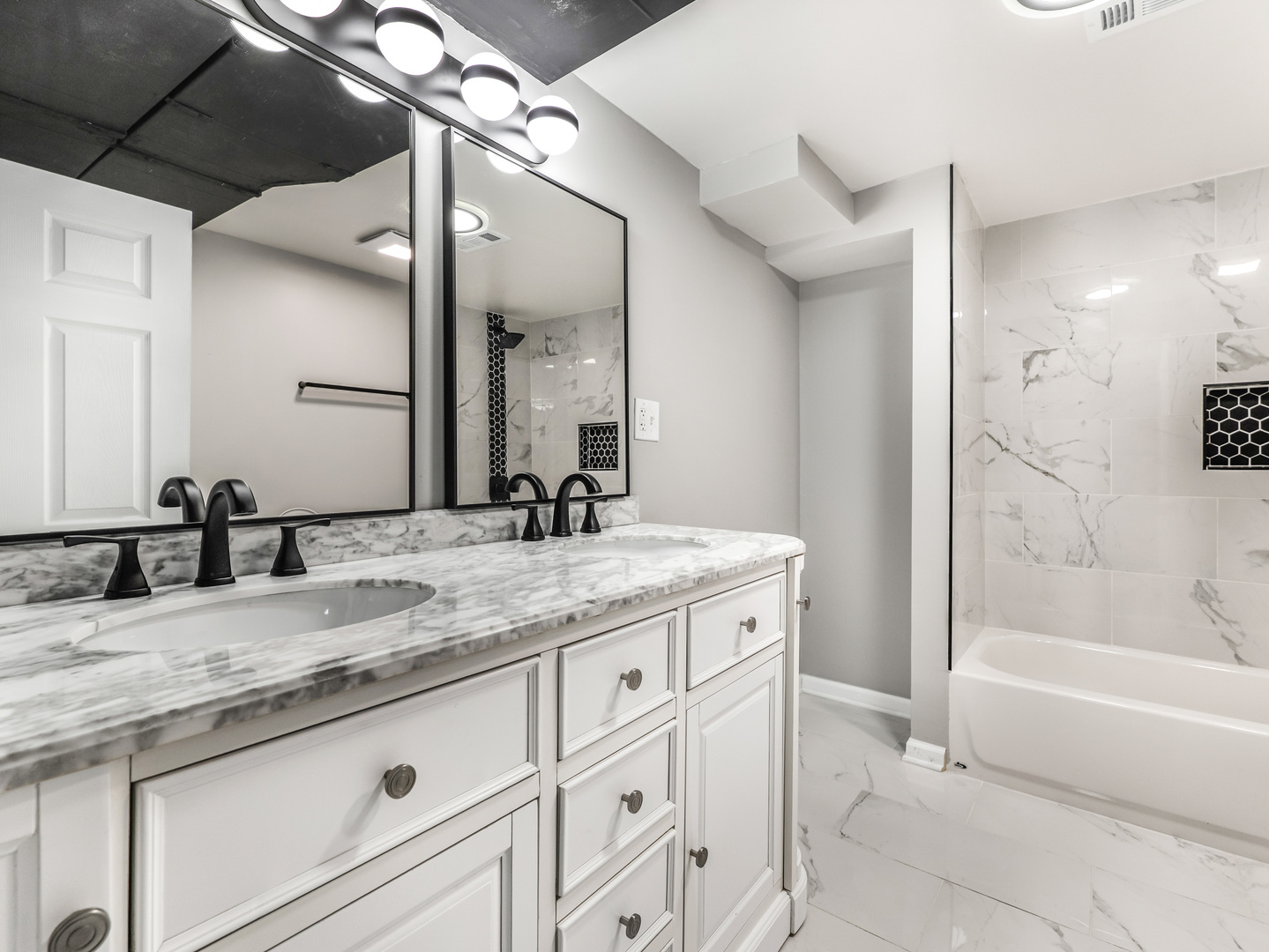 319 Bellwood Avenue, Bellwood, IL 60104