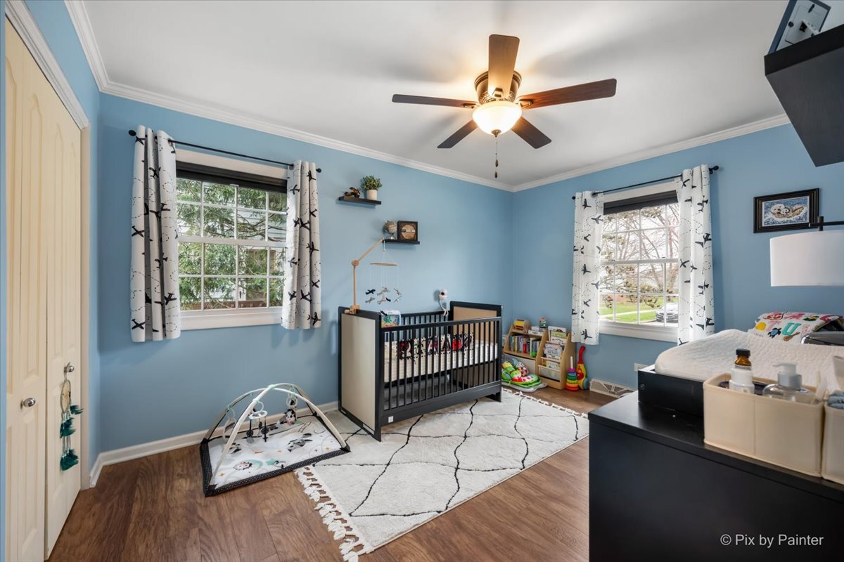 647 N Ridgemoor Avenue, Mundelein, IL 60060