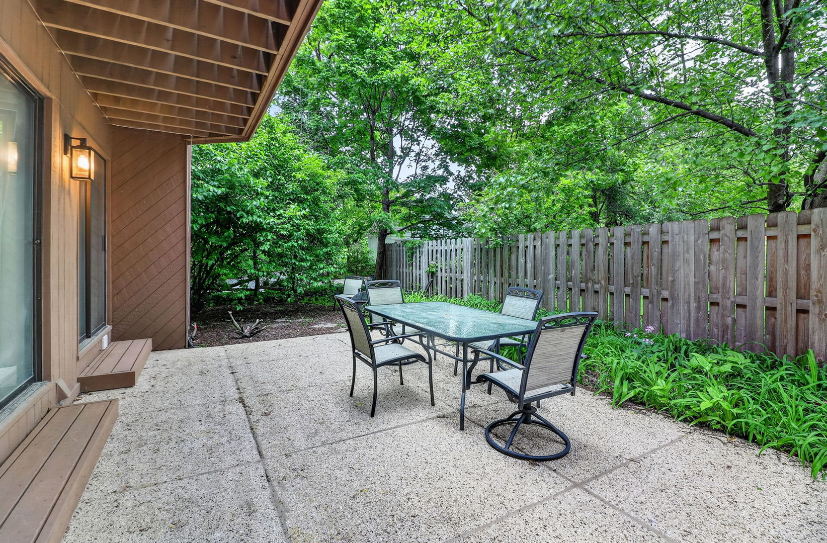 5337 Brookbank Road, Downers Grove, IL 60515