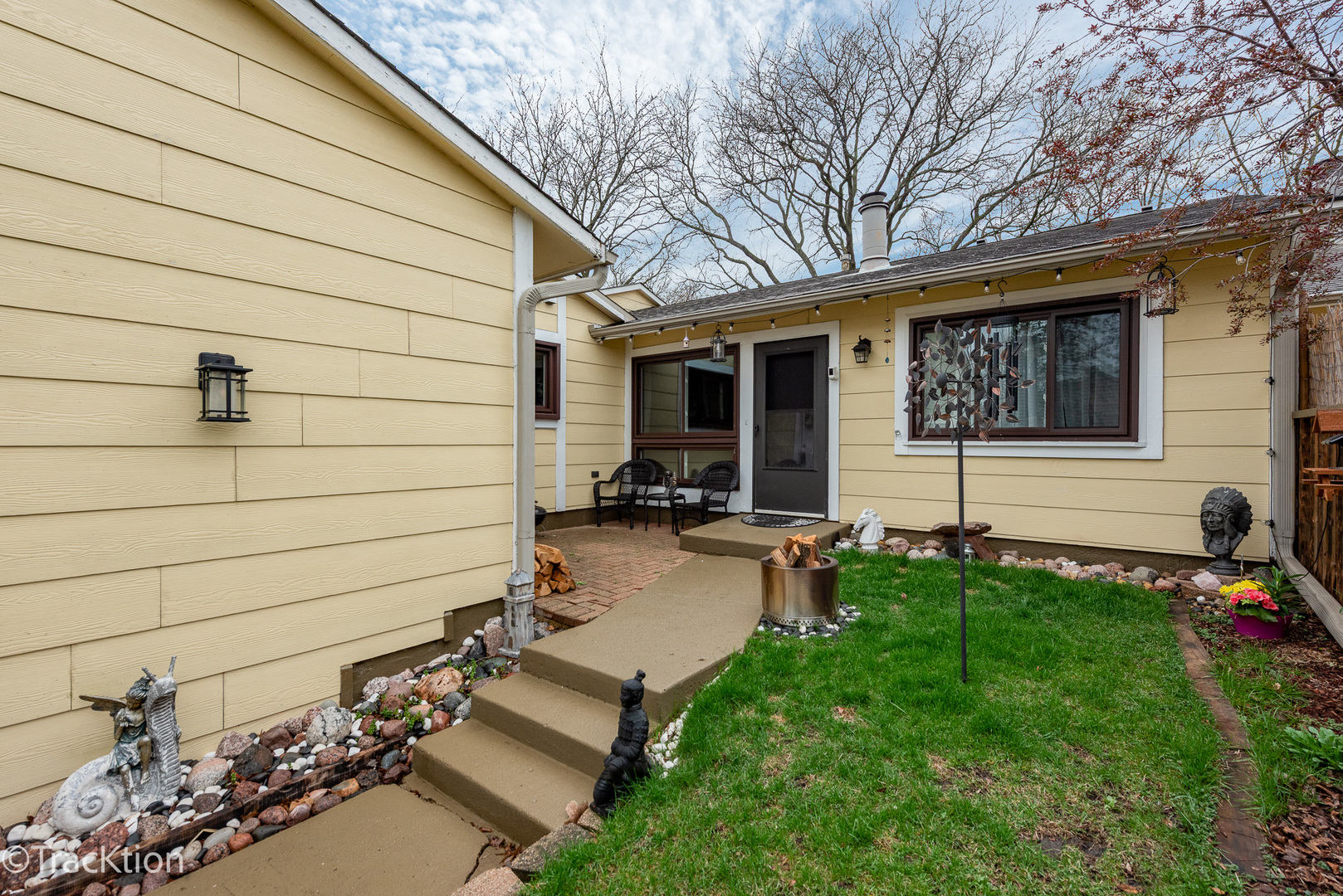 6856 Juneberry Avenue, Woodridge, IL 60517