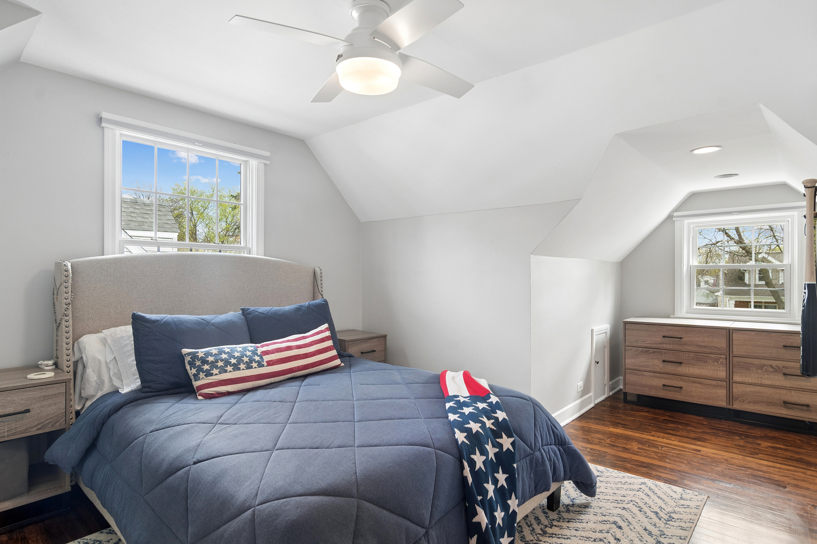 730 S Highland Avenue, Arlington Heights, IL 60005