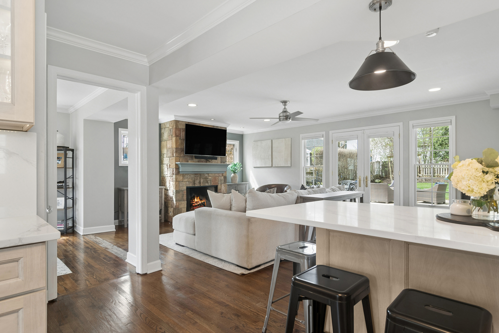 730 S Highland Avenue, Arlington Heights, IL 60005