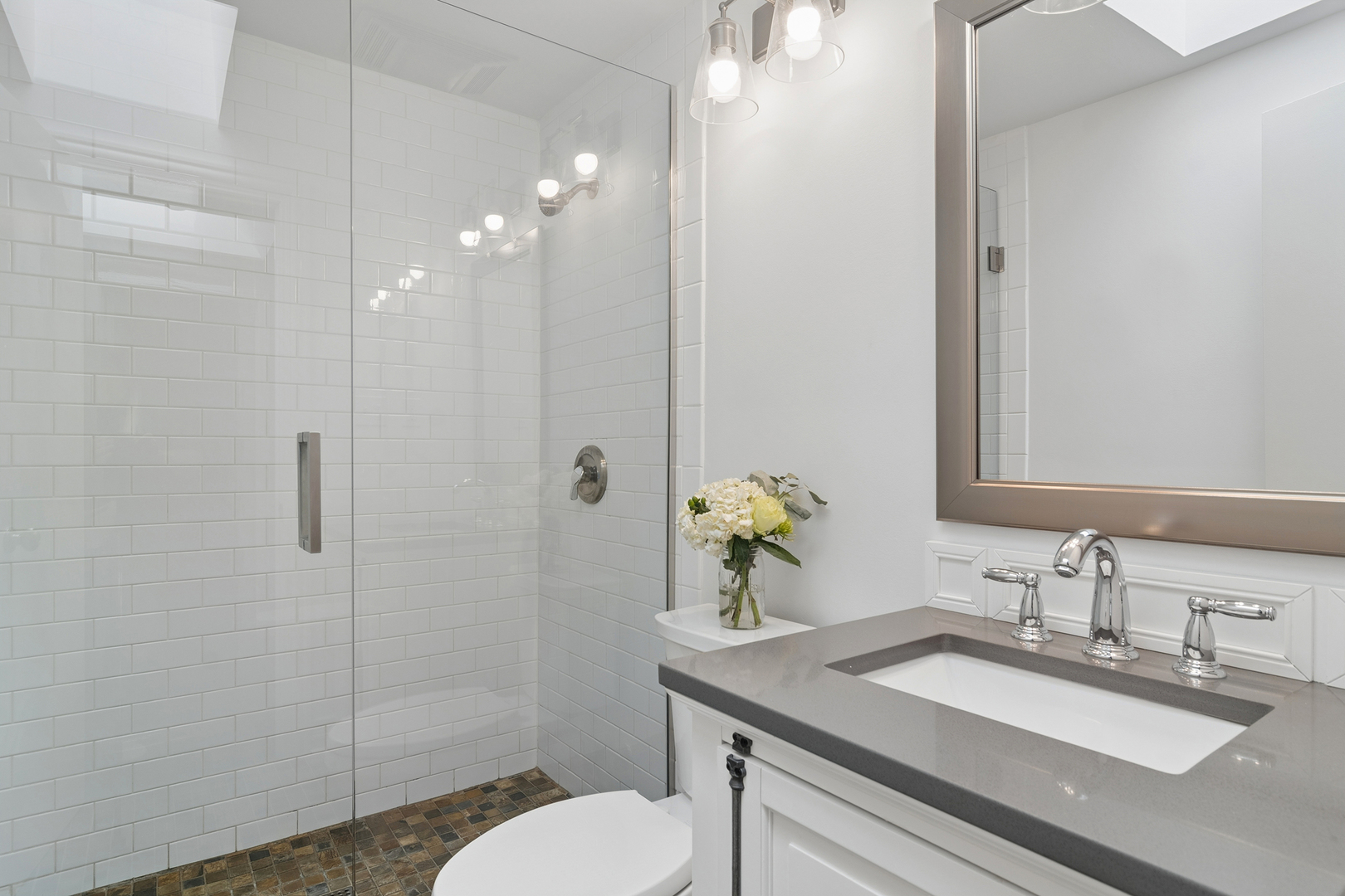 730 S Highland Avenue, Arlington Heights, IL 60005