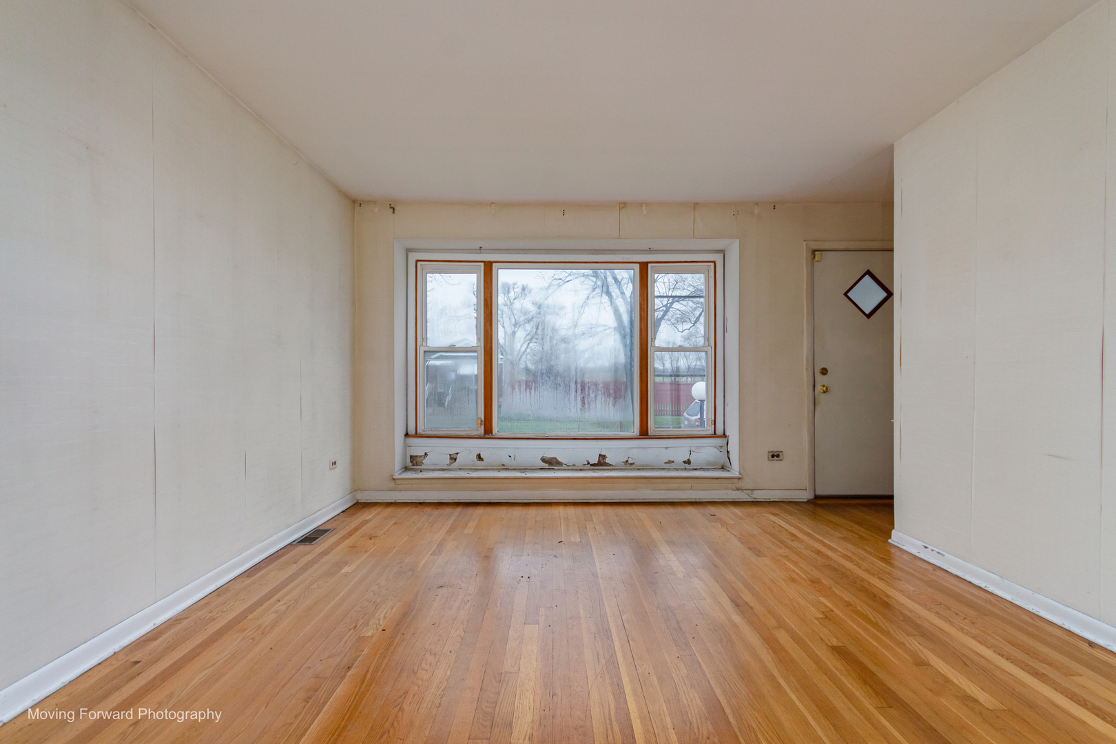 9726 S La Salle Street, Chicago, IL 60628