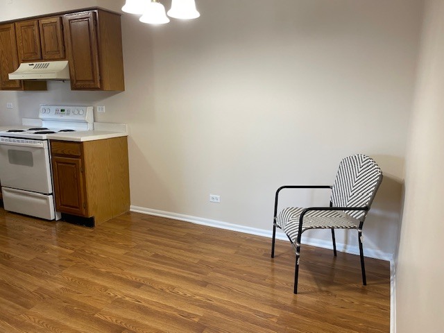 215 Uteg Street #F, Crystal Lake, IL 60014