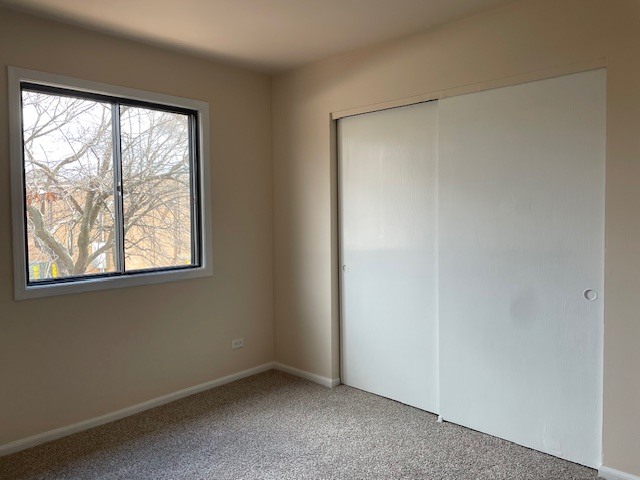 215 Uteg Street #F, Crystal Lake, IL 60014