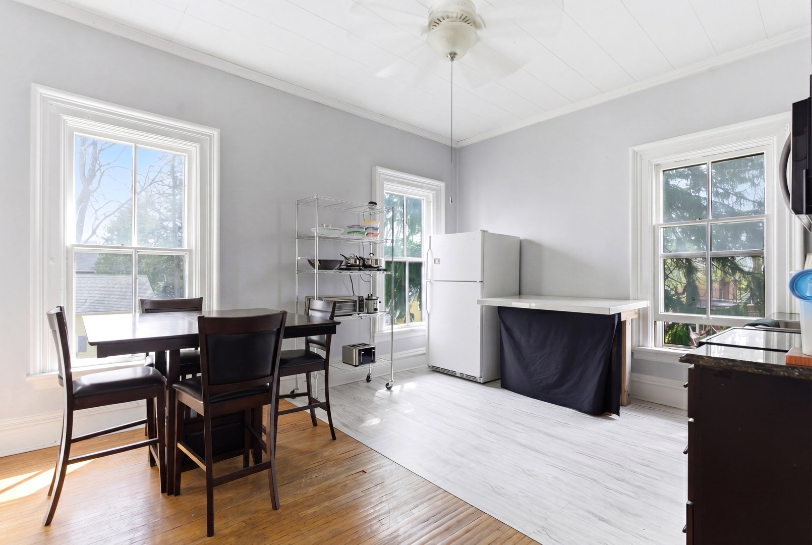 133 N Brainard Street, Naperville, IL 60540