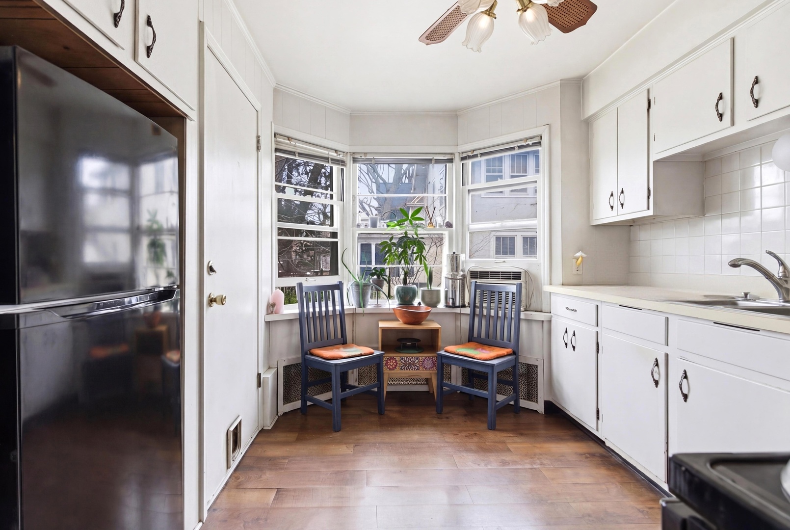 133 N Brainard Street, Naperville, IL 60540