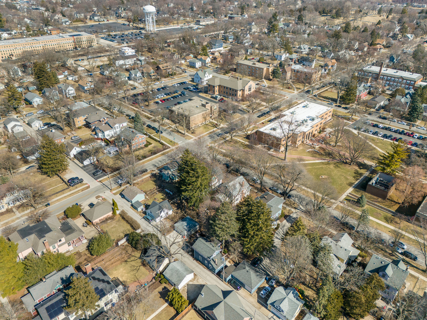 133 N Brainard Street, Naperville, IL 60540