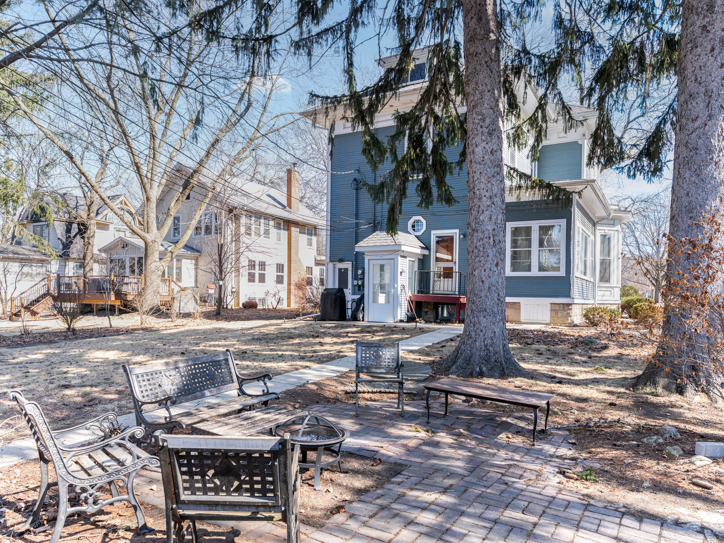 133 N Brainard Street, Naperville, IL 60540