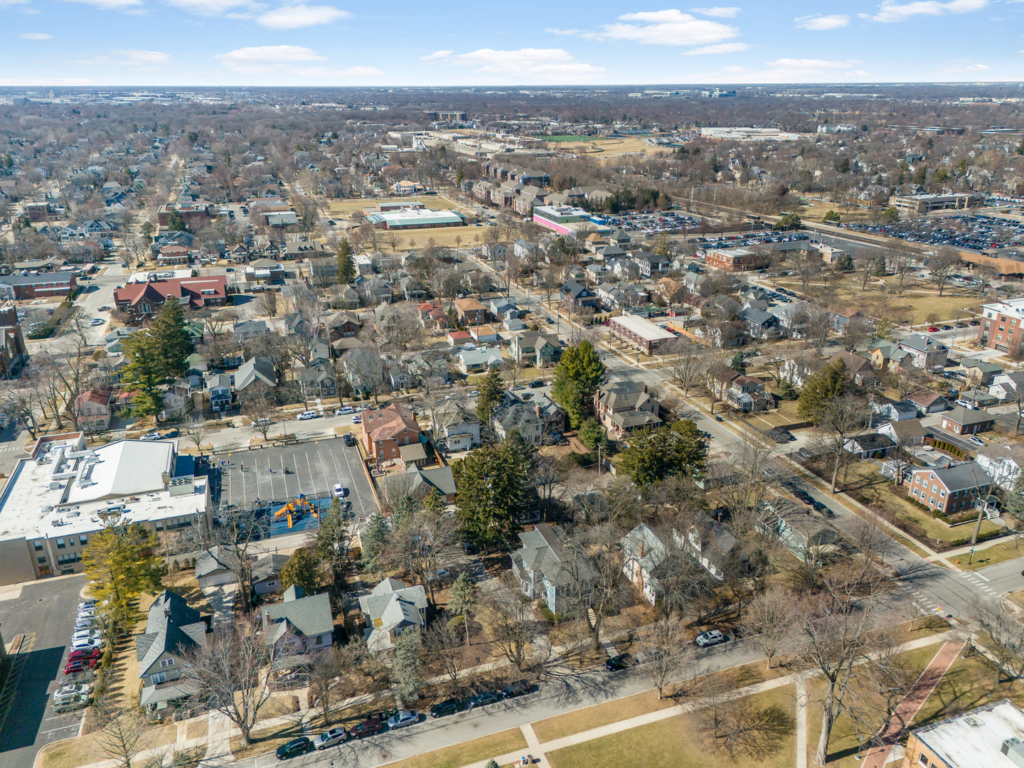 133 N Brainard Street, Naperville, IL 60540